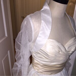 PRONOVIAS White One Jacket only Size 6 Off White